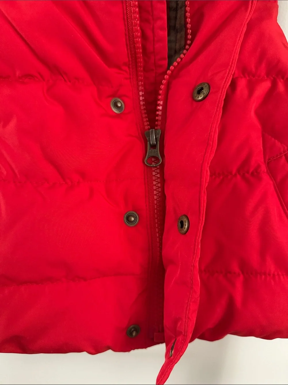 GAP size 18-24 months Kids Red Puffer Vest - Lightweight Layering Vest